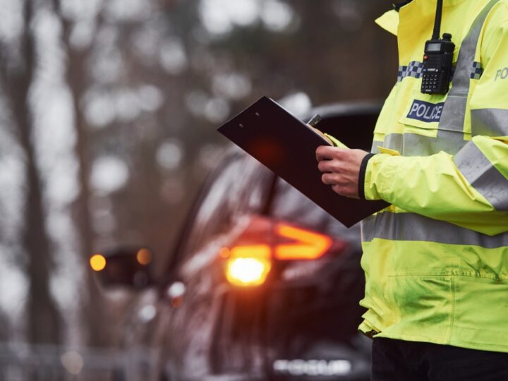 Bezpieczeństwo na drogach podczas Wszystkich Świętych: plany i działania policji