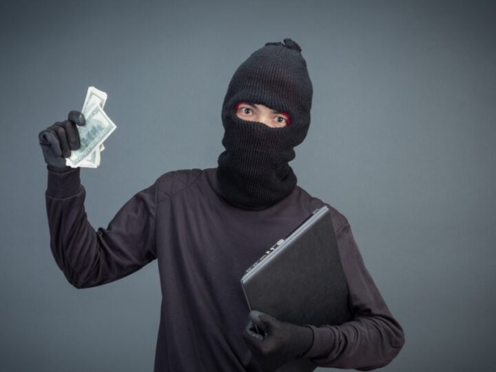 Oszustwo bankowe w Świeciu: 39-latka straciła prawie 70 tysięcy złotych
