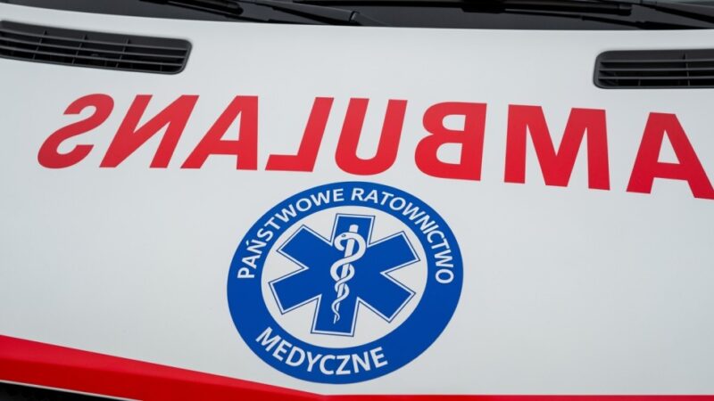 Policja patroluje miejsca schronienia dla osób bezdomnych w zimie