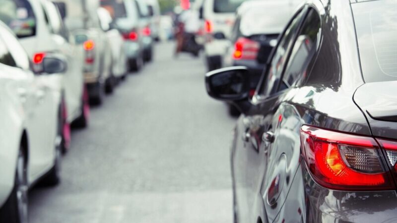 Awionetka ląduje na autostradzie A1 – pilot bezpieczny, ruch utrudniony