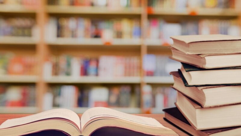 Spotkanie z Krzysztofem Drozdowskim w Powiatowej Bibliotece Publicznej