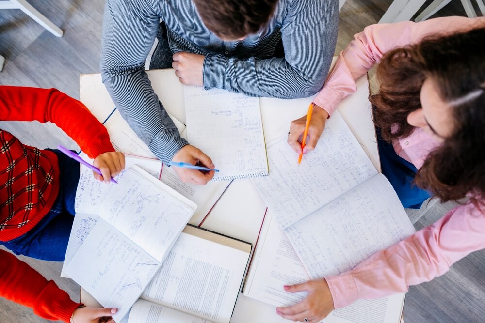 Erasmus+ w Granadzie: Uczniowie Zespołu Szkół w Nowem odkrywają kulturę i rozwijają umiejętności zawodowe