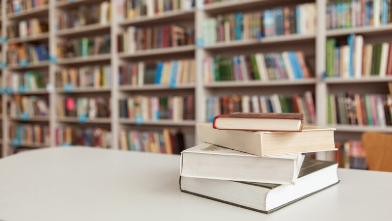 Noc pełna przygód w bibliotece dla dzieci!